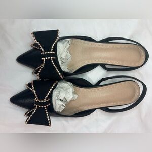 Elegant Black Slingback Flats with Bow